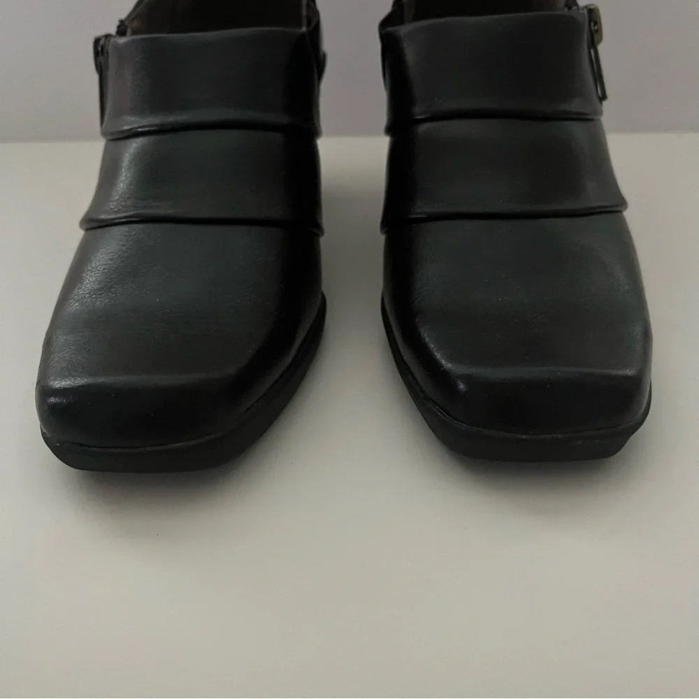 NEW Aerosoles Womens Dark Brown Sz 5.5  Side Zip Ankle Comfort Bootie Shooties